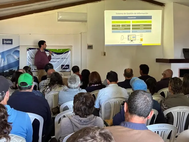 WhatsApp-Image-2025-11-07-at-11.02.49-AM-11