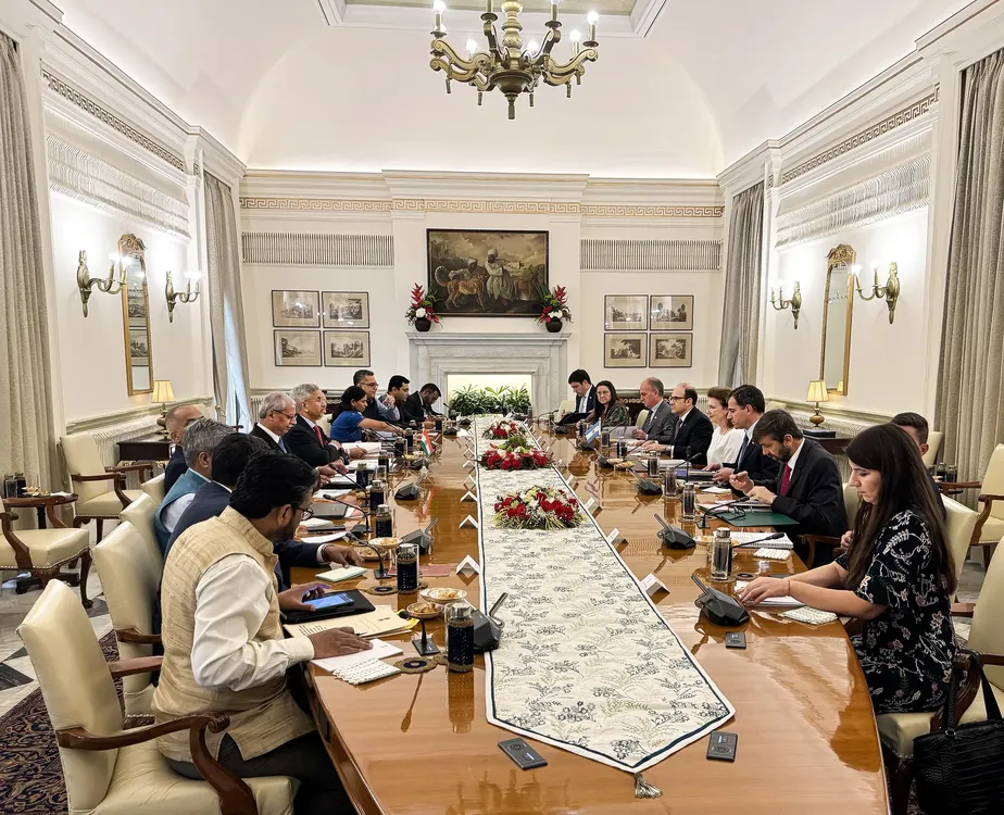 diana_mondino_y_su_par_indio_presidieron_la_comision_mixta