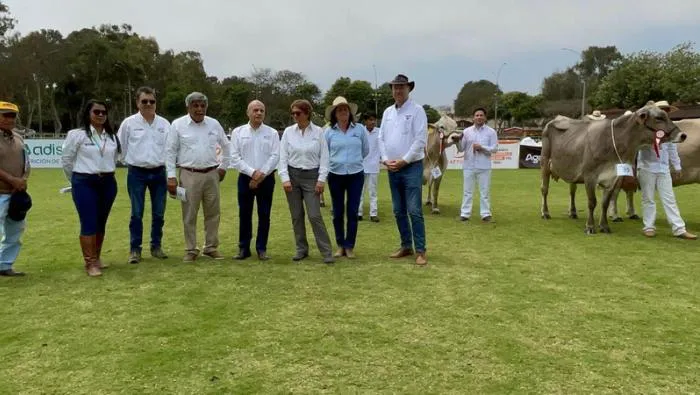 1038712-62dfa872-ed44-4f91-8ee4-b49f8084120a